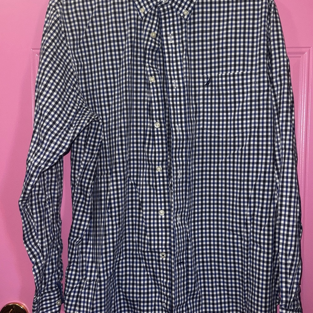 Nautica Navy and White Gingham Checkered Button Down Shirt‎
